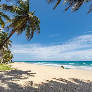  Holiday home Condado Apt- Private Beach, Pool, & Family Ready!